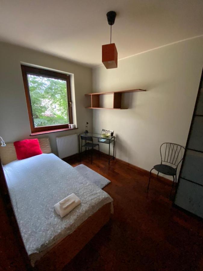 Niewielki Pokoj Jedno Lub Dwuosobowy W Duzym Mieszkaniu W Gdansk Wrzeszcz Ul Smoluchowskiego Kolo Akademii Medycznej - Cooliving Exteriér fotografie