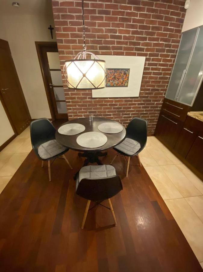 Niewielki Pokoj Jedno Lub Dwuosobowy W Duzym Mieszkaniu W Gdansk Wrzeszcz Ul Smoluchowskiego Kolo Akademii Medycznej - Cooliving Exteriér fotografie
